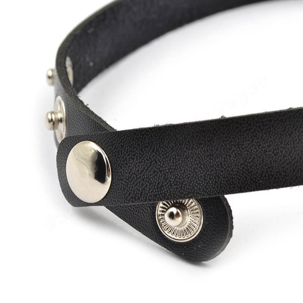 Leather Choker With Double Ring Pendant